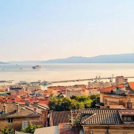 Apartment Lori - Beautiful View Rijeka Exterior photo