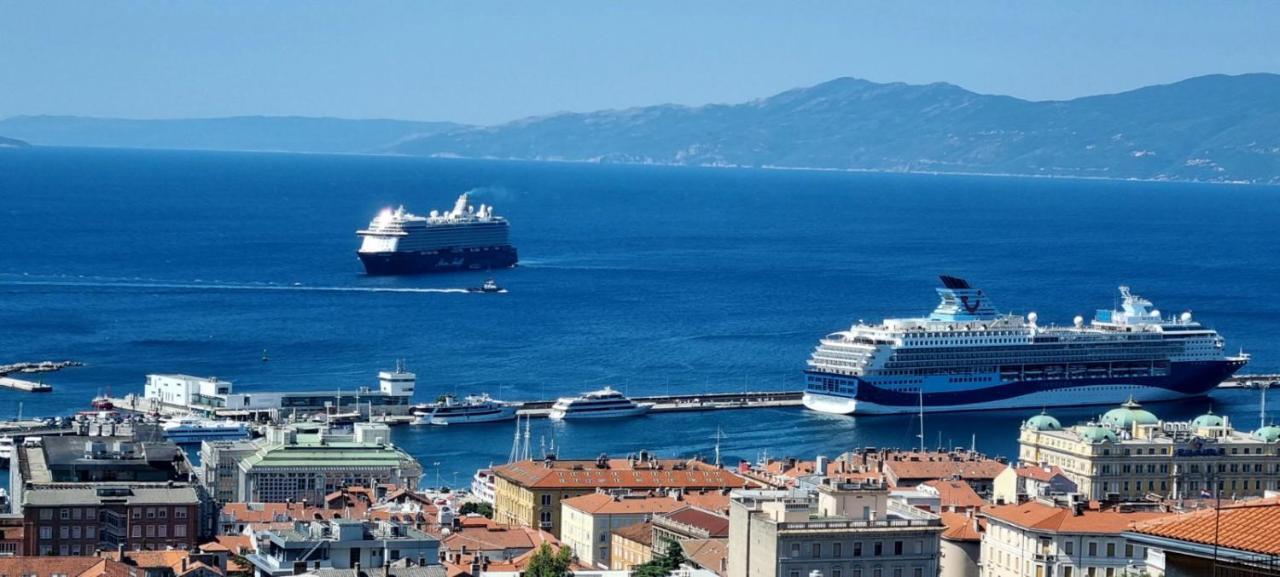 Apartment Lori - Beautiful View Rijeka Exterior photo