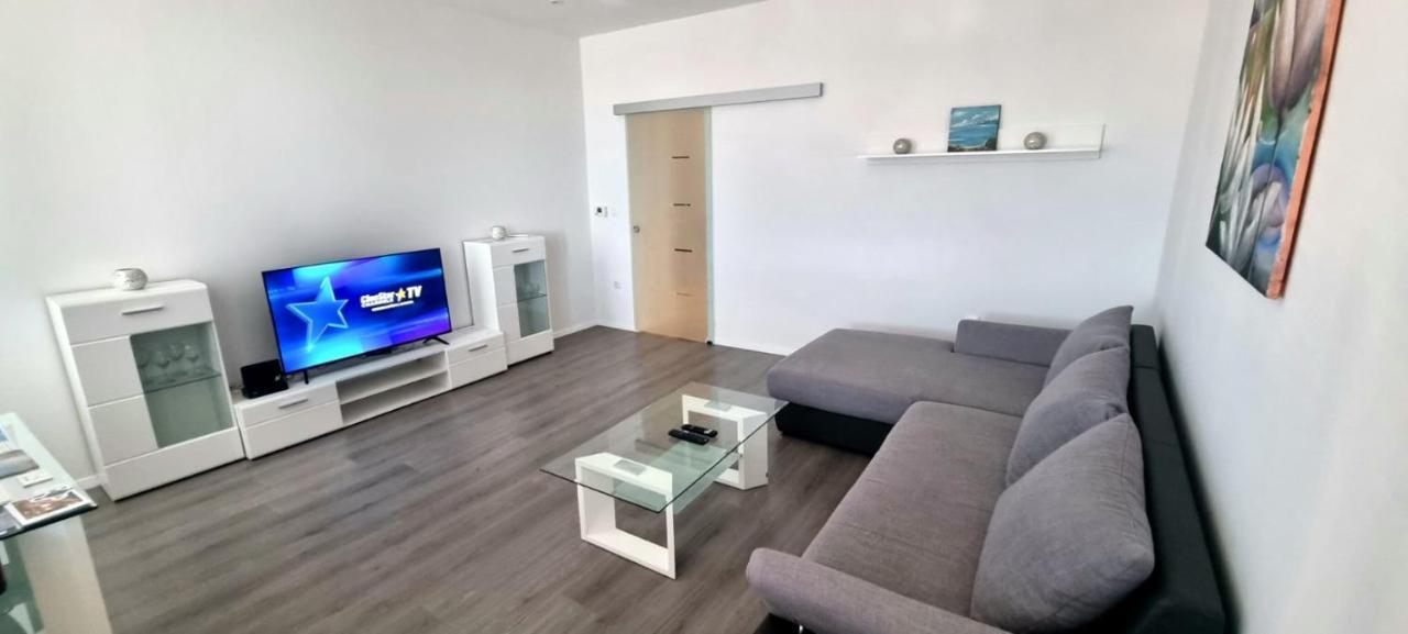 Apartment Lori - Beautiful View Rijeka Exterior photo